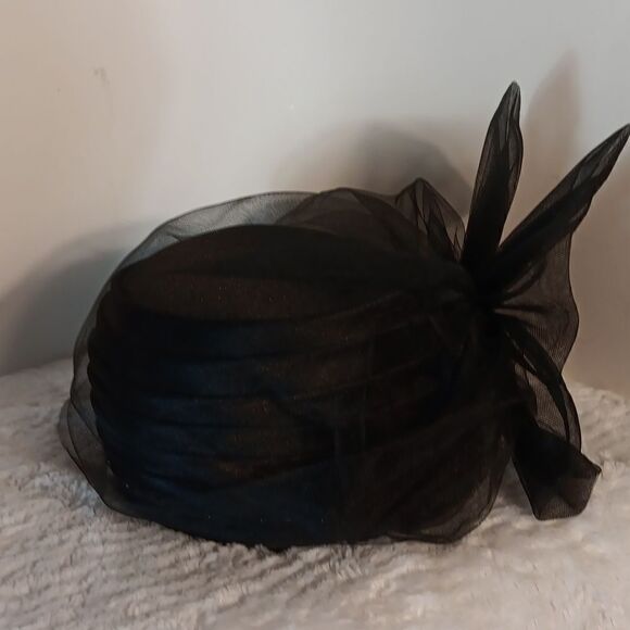 Mr Hi's Classic Beaded Pill Box Hat - Picture 3 of 7